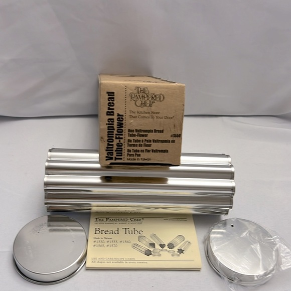 The Pampered Chef Antique Valtompia Bread Tube Flower NEW In Box - Picture 5 of 6